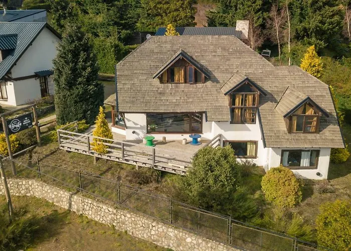 Bonita Lake House - Hostel & Bungalows